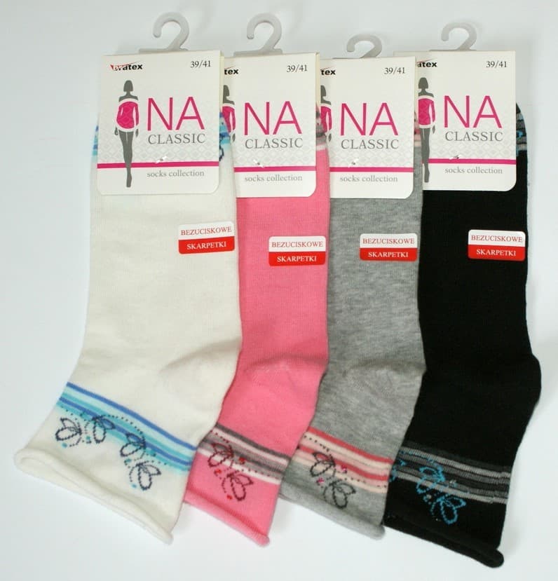 SKARPETY ONA CLASSIC D-001