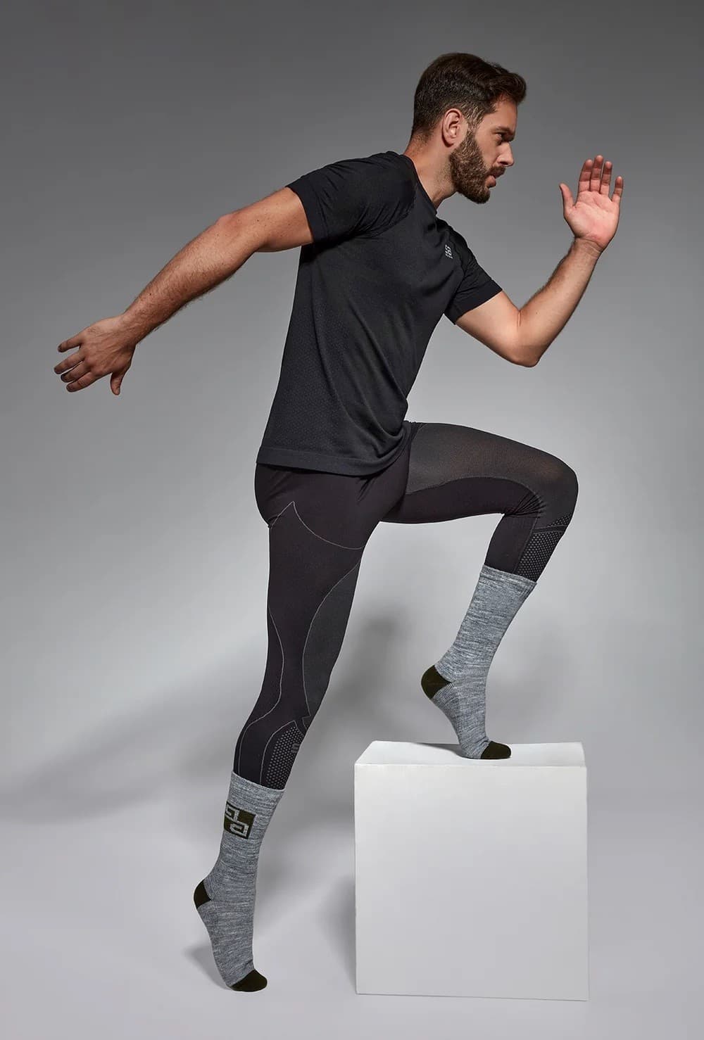 SKARPETY TREKKINGOWE TERMOAKTYWNE