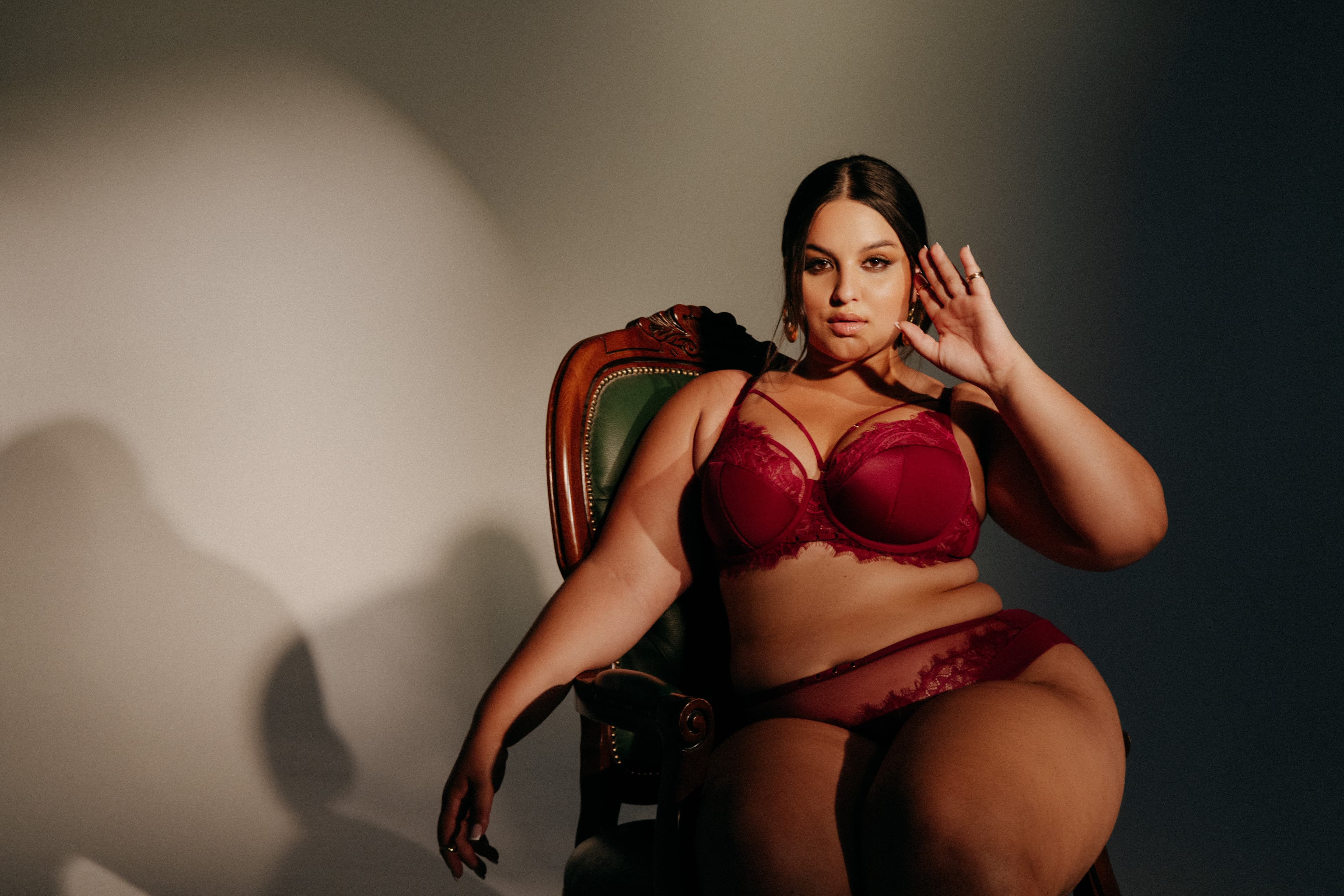 BIUSTONOSZ AV 2149 SEMI SOFT CHIANTI