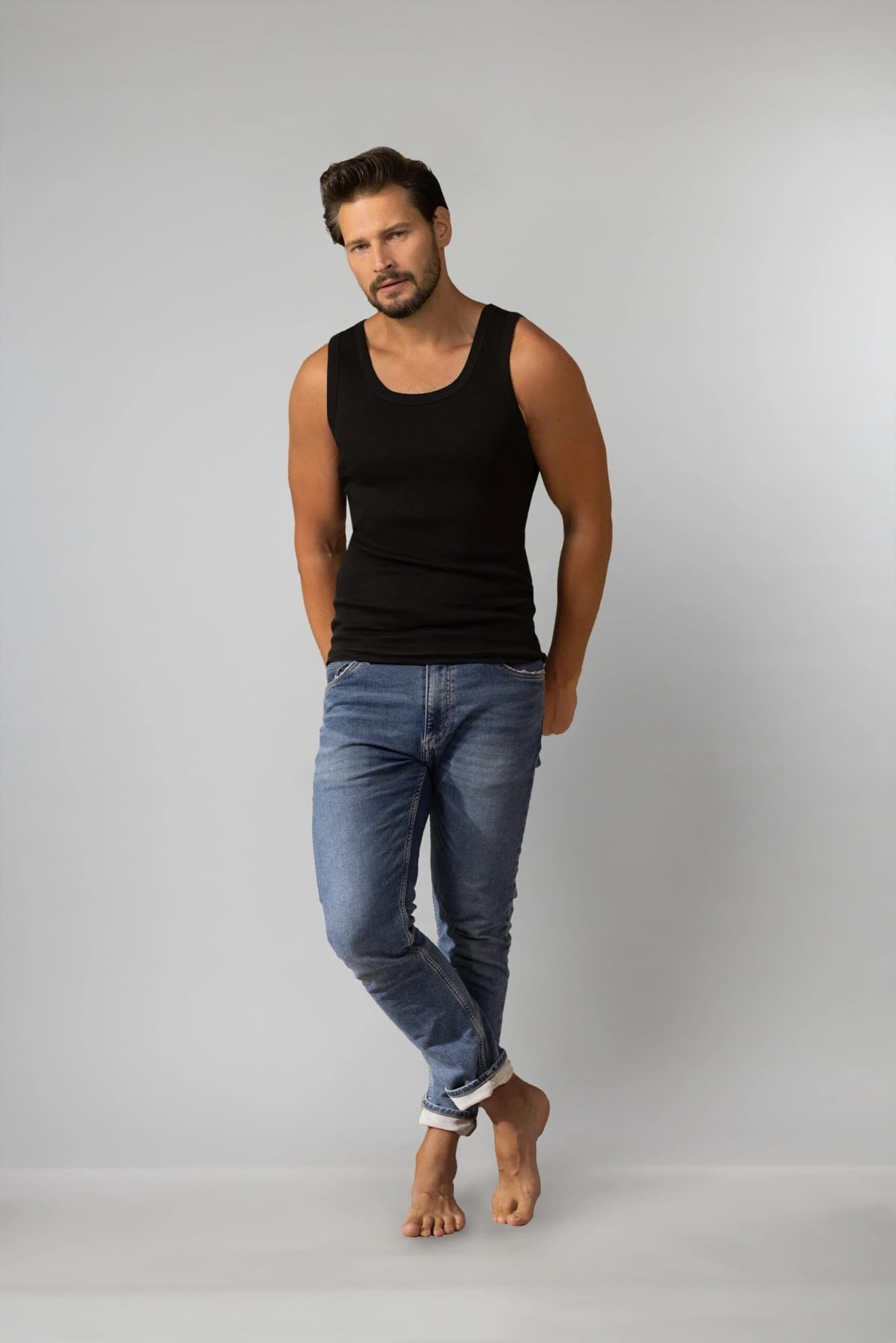 PODKOSZULEK BEZSZWOWY ADAM