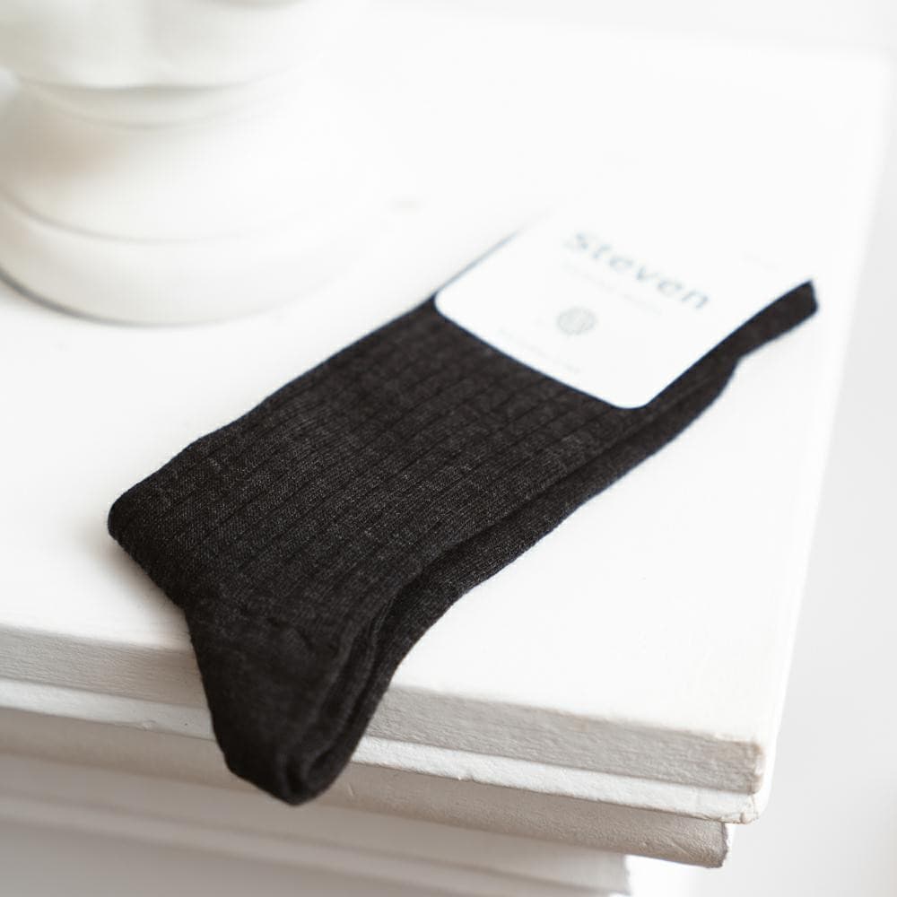 SKARPETY BEZUCISKOWE W PRĄŻEK MERINO WOOL 130