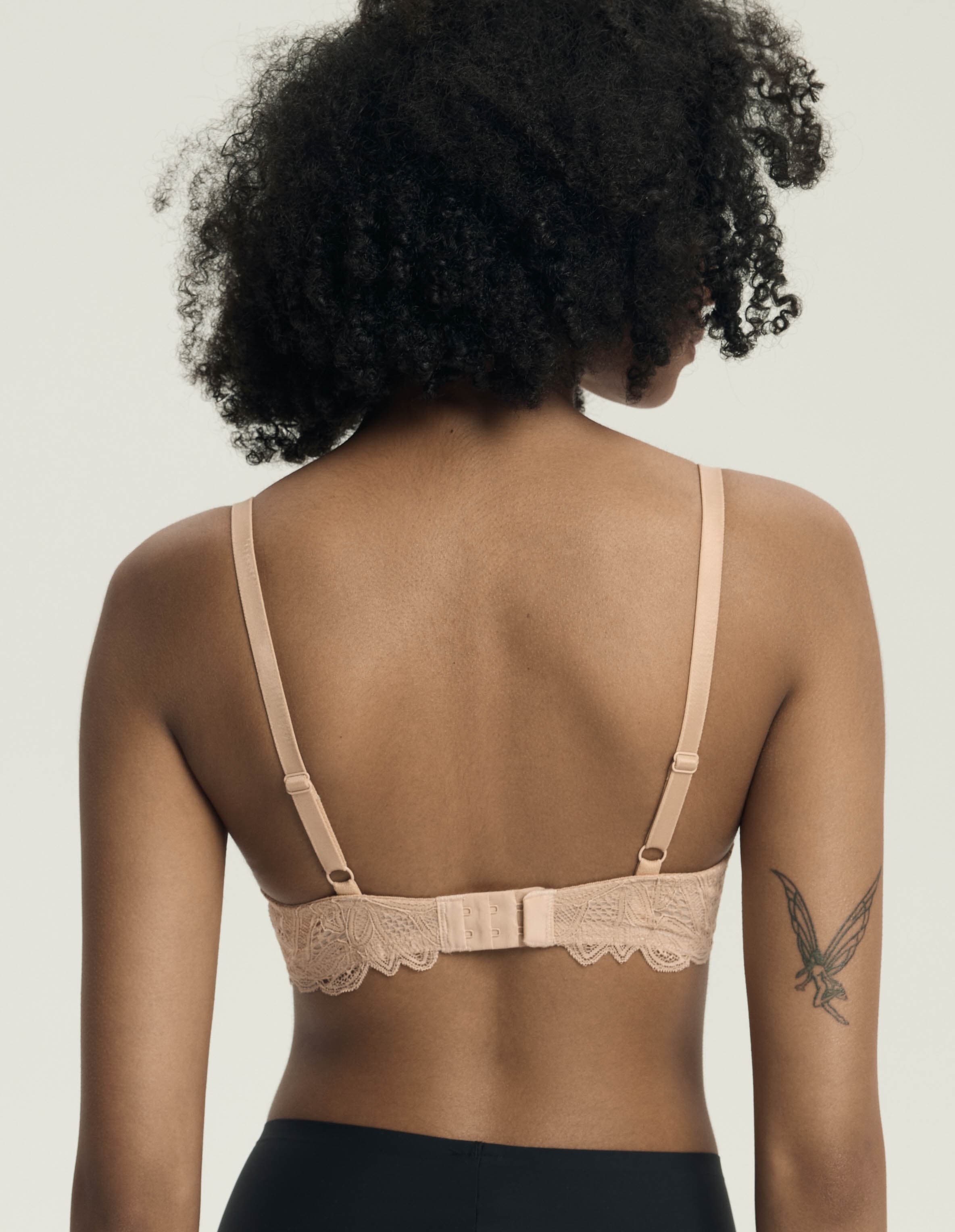 BIUSTONOSZ DELIS 36121 BEŻOWY